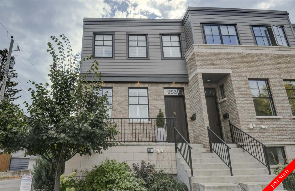 Altadore Row/Townhouse for sale: 3 bedroom 1,914 sq.ft. (Listed 2025-10-02)